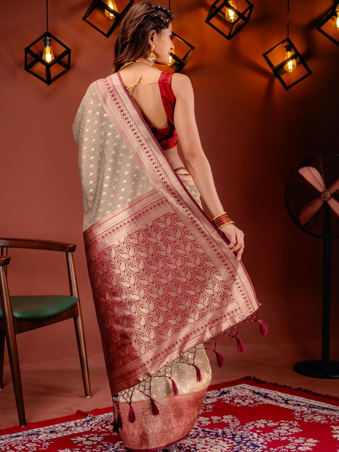 mimosa woven design zari art silk handloom kanjeevaram saree mimosa woven design zari art silk handloom kanjeevaram saree
