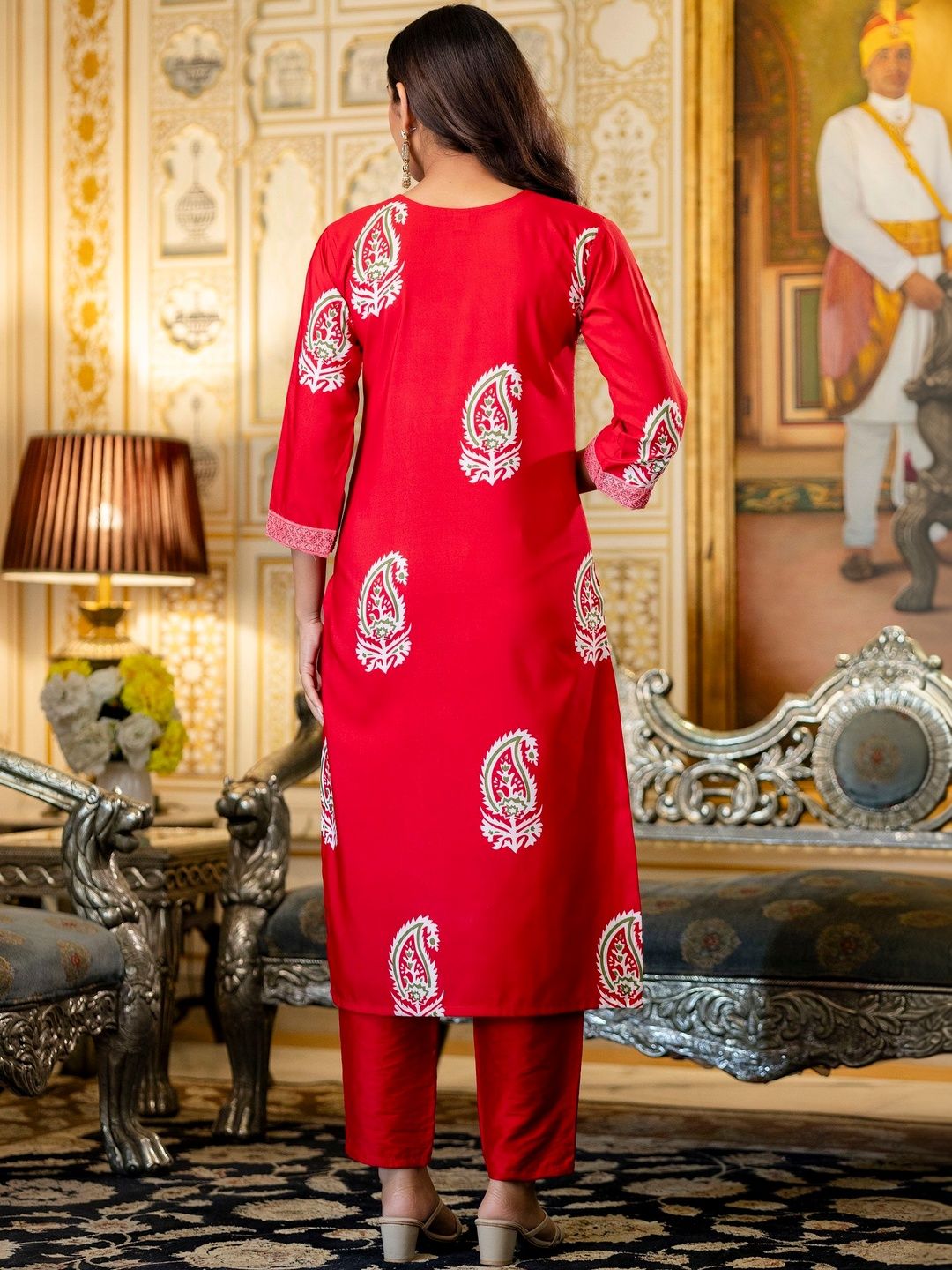 here&now women paisley printed regular thread work kurta with trousers & with dupatta here&now women paisley printed regular thread work kurta with trousers & with dupatta