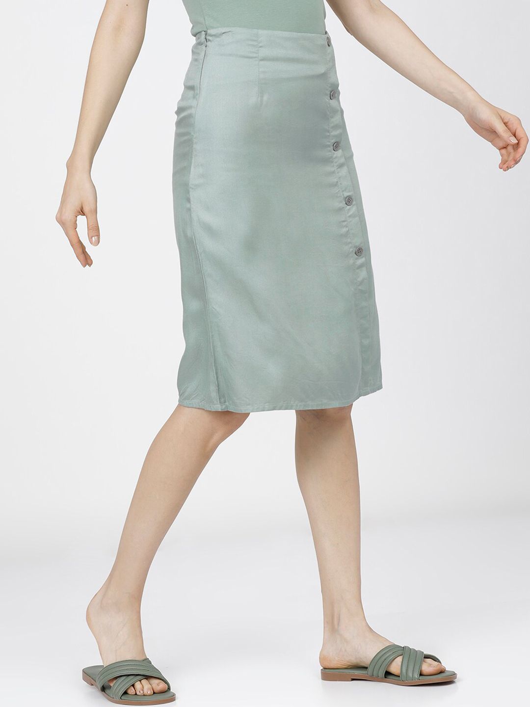 tokyo talkies women green solid midi length wrap skirt