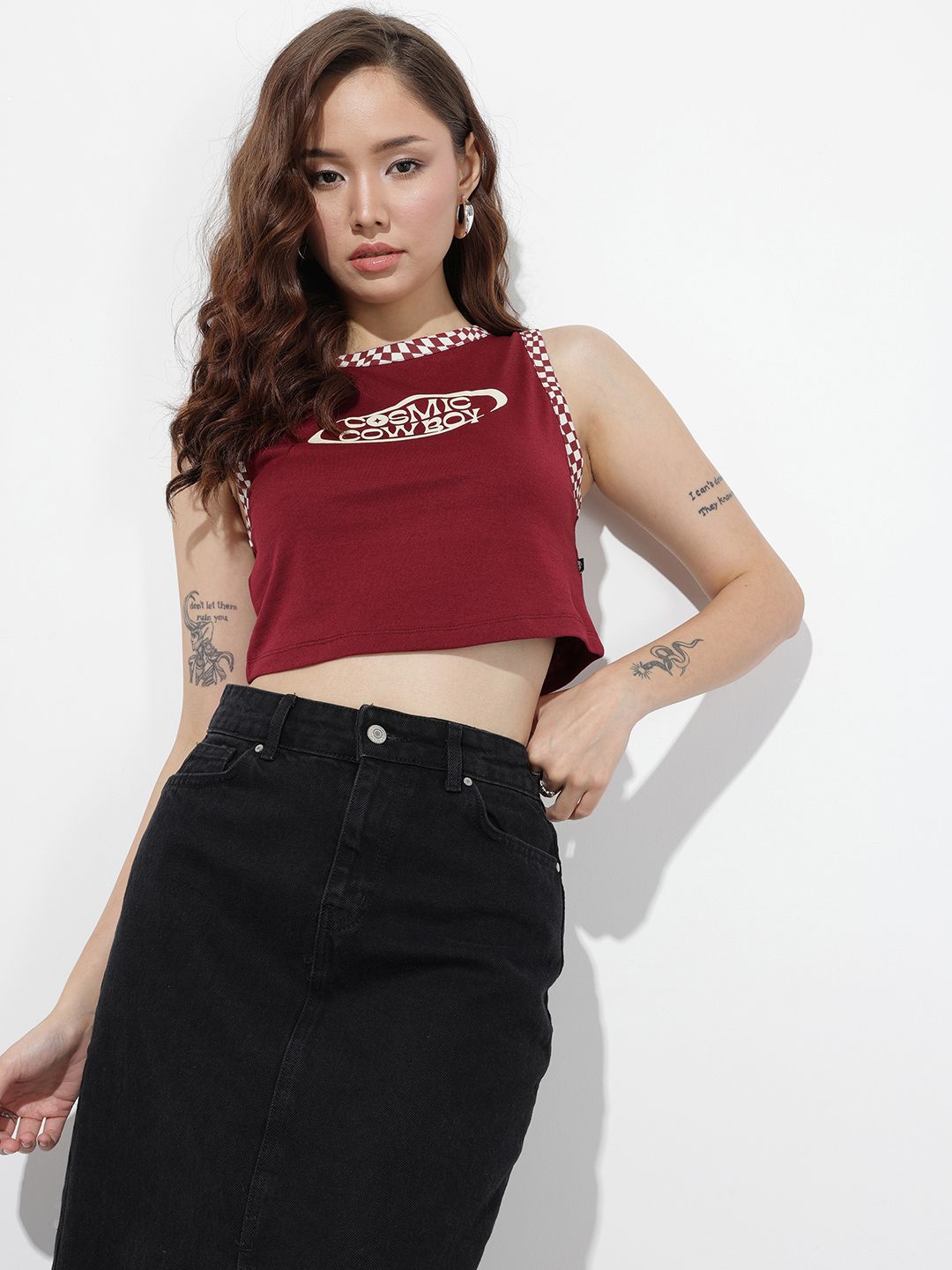 the roadster life co. typography printed slim fit t shirt