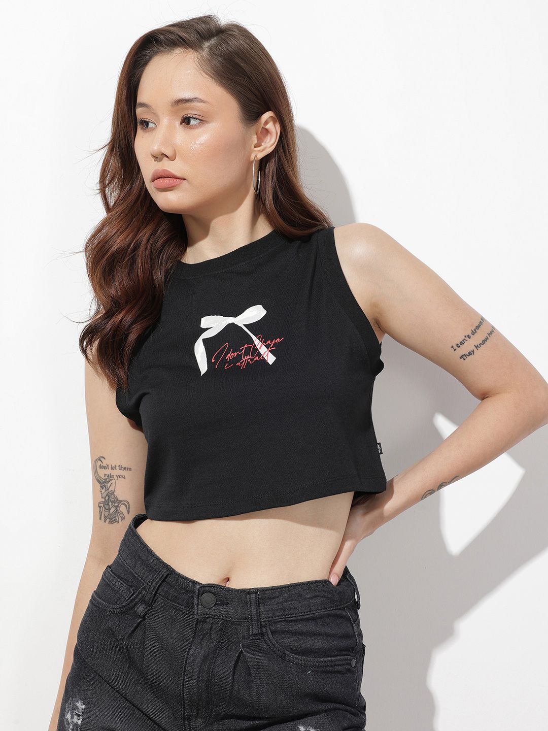 the roadster life co. typography printed slim fit crop t shirt