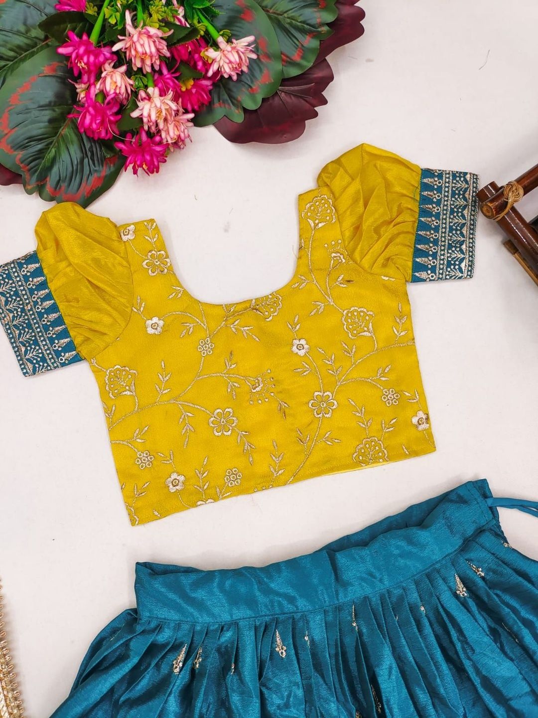 katrodiya enterprise girls embroidered thread work tie and dye semi stitched lehenga & blouse with dupatta katrodiya enterprise girls embroidered thread work tie and dye semi stitched lehenga & blouse with dupatta