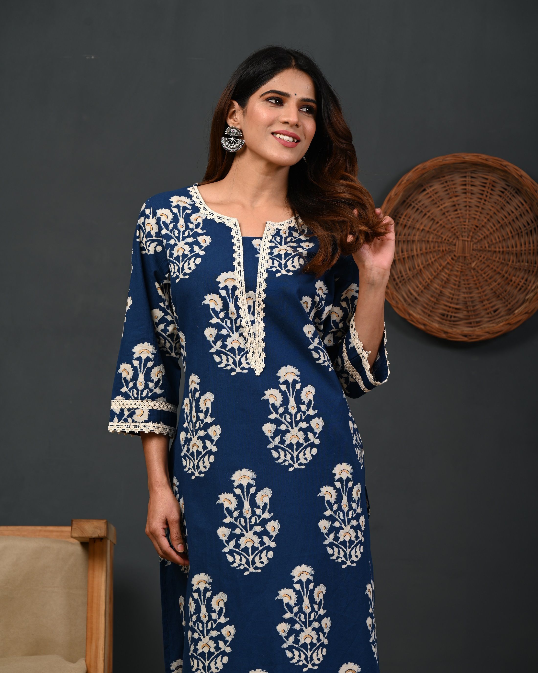rimeline floral printed notch neck straight kurta rimeline floral printed notch neck straight kurta