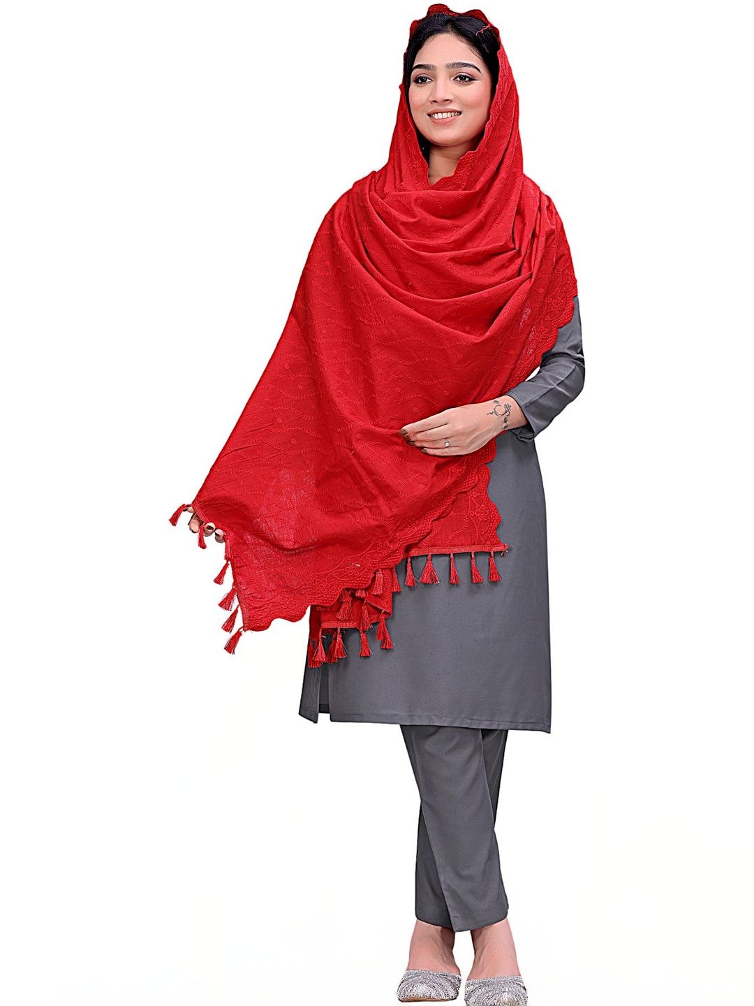 sekmany ethnic motifs embroidered dupatta with thread work sekmany ethnic motifs embroidered dupatta with thread work