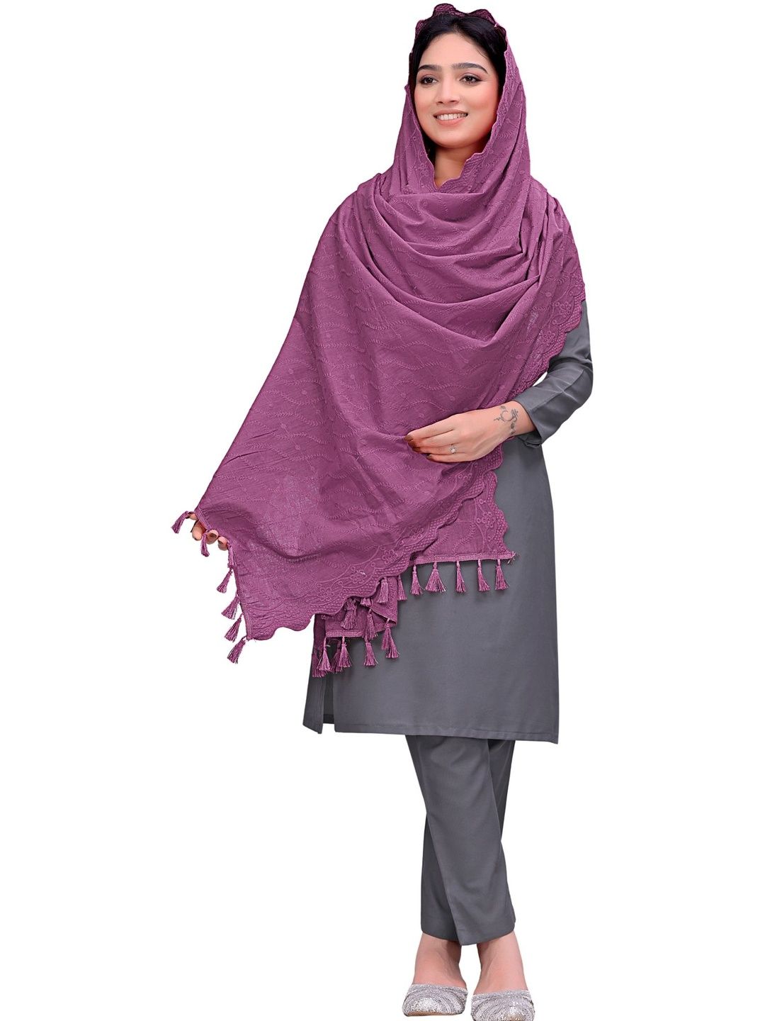 sekmany ethnic motifs embroidered dupatta with thread work sekmany ethnic motifs embroidered dupatta with thread work