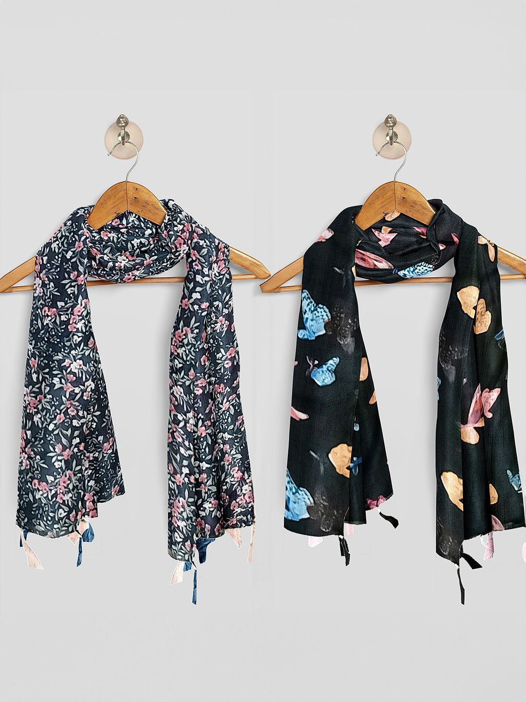 poshampaa be desi women pack of 2 printed scarves with tasselled border poshampaa be desi women pack of 2 printed scarves with tasselled border