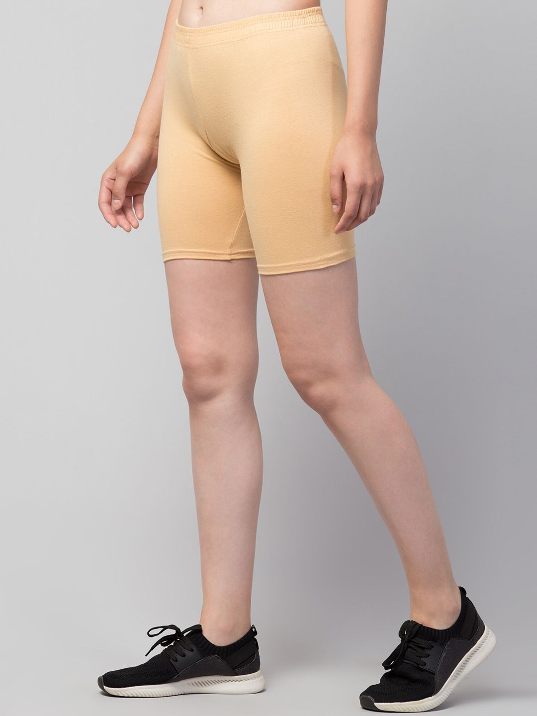 apraa & parma women beige solid cotton skinny fit cycling sports shorts