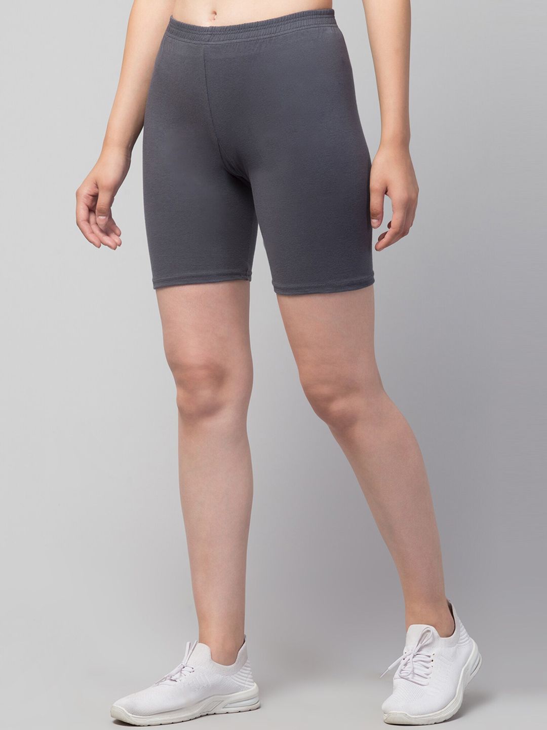 apraa & parma women charcoal solid cotton skinny fit cycling sports shorts