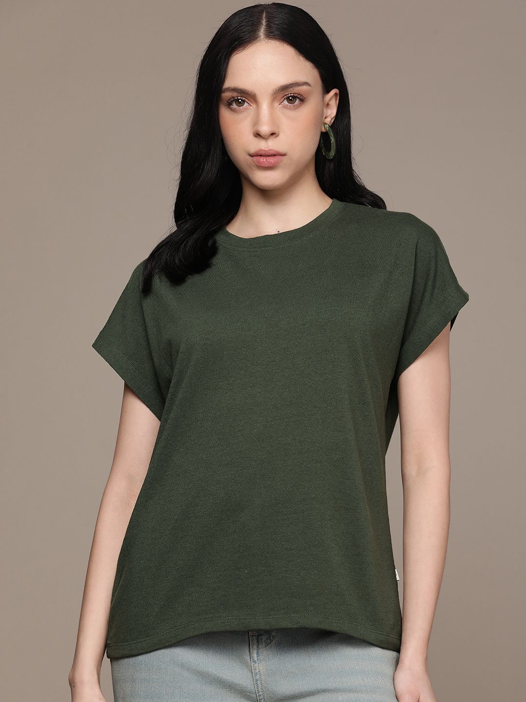 the roadster life co. solid oversized extended sleeves casual t shirt