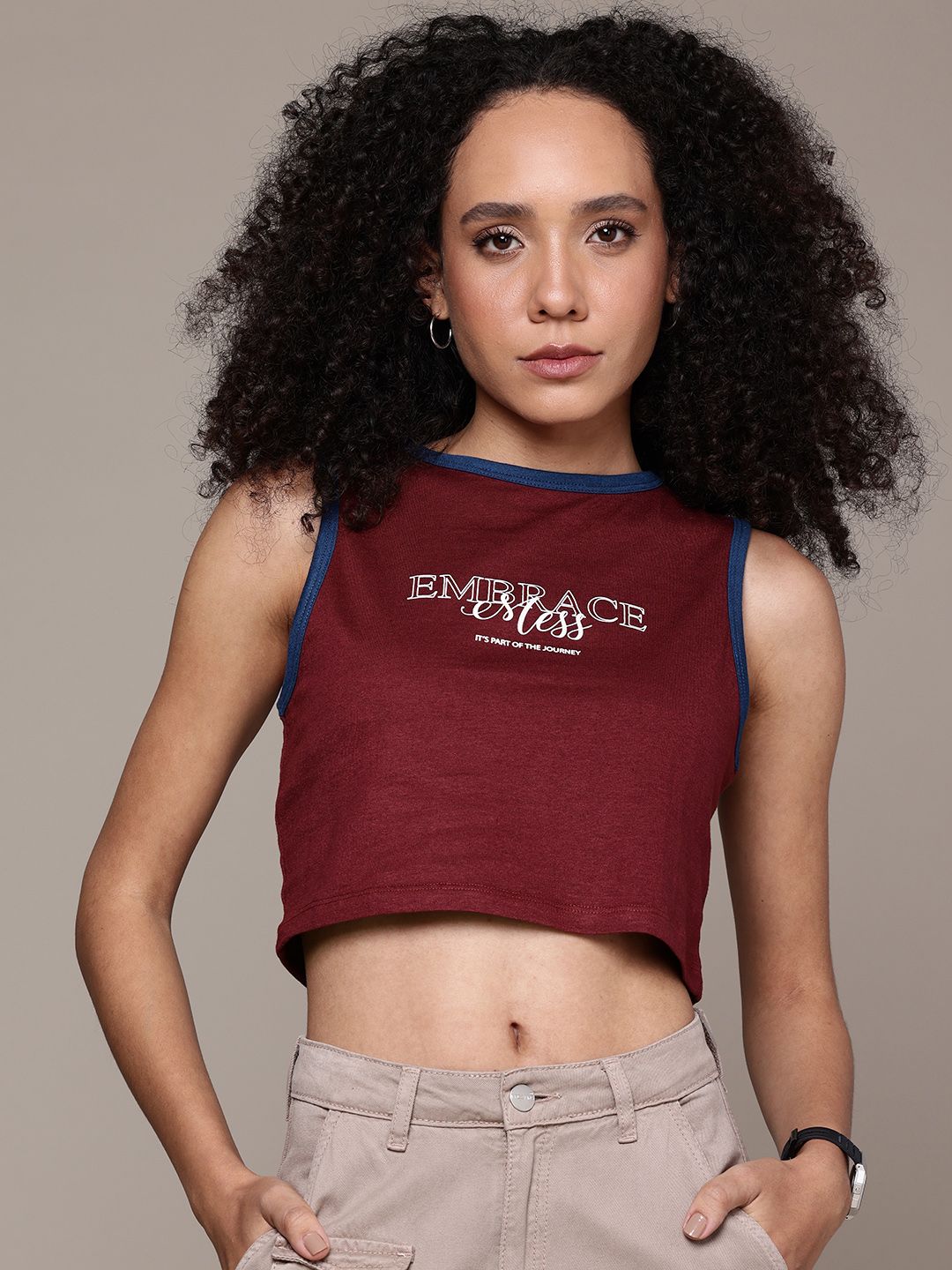 the roadster life co. typography printed slim fit crop t shirt