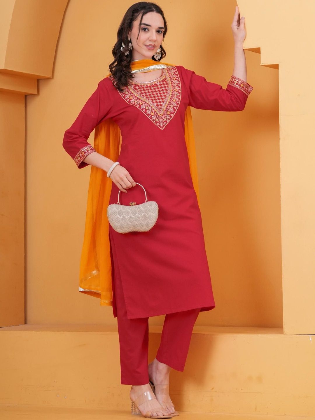 pingaksh women ethnic motifs embroidered regular thread work pure cotton kurta with trousers & with dupatta pingaksh women ethnic motifs embroidered regular thread work pure cotton kurta with trousers & with dupatta