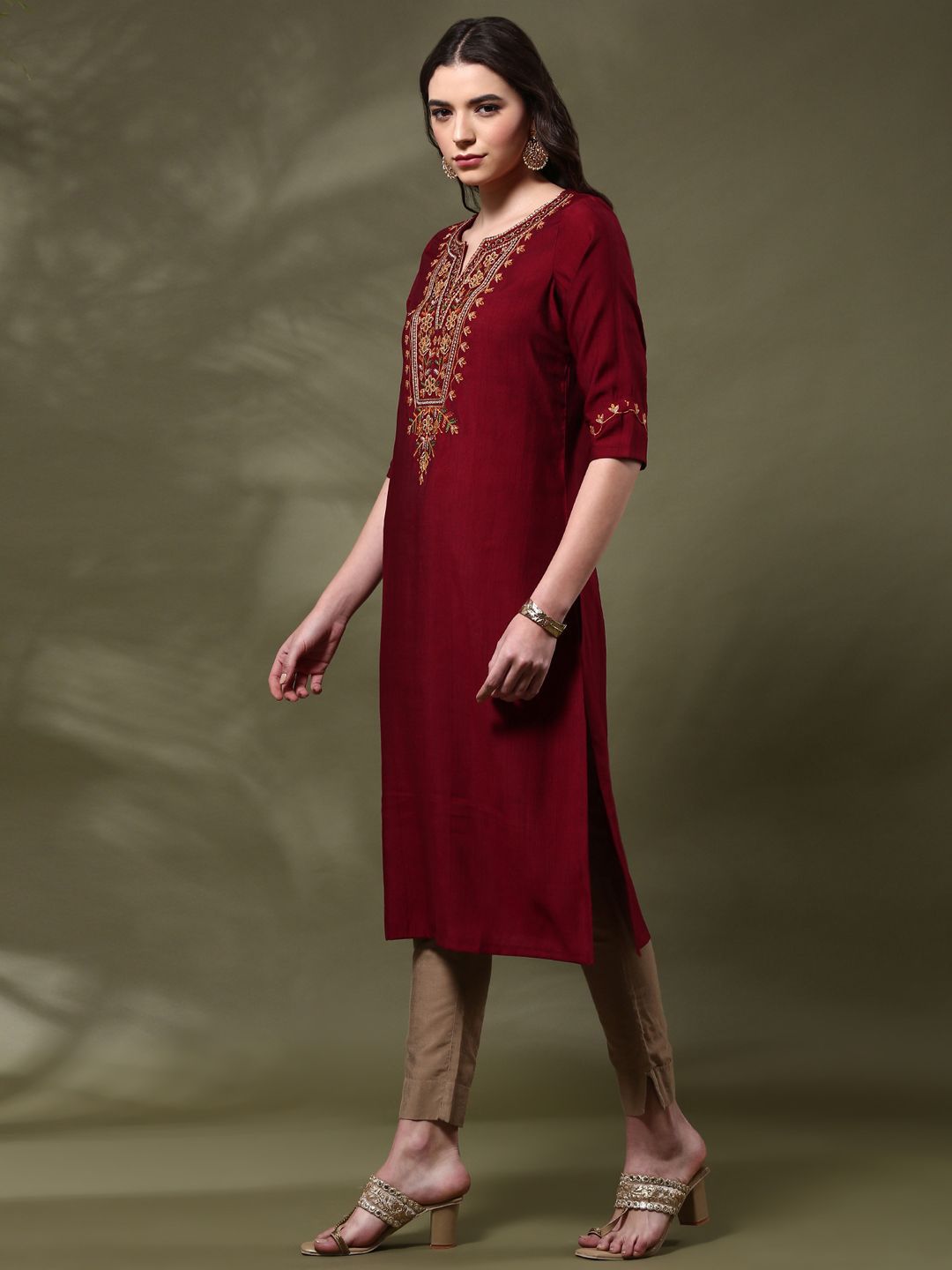 anouk women floral embroidered flared sleeves thread work kurta anouk women floral embroidered flared sleeves thread work kurta