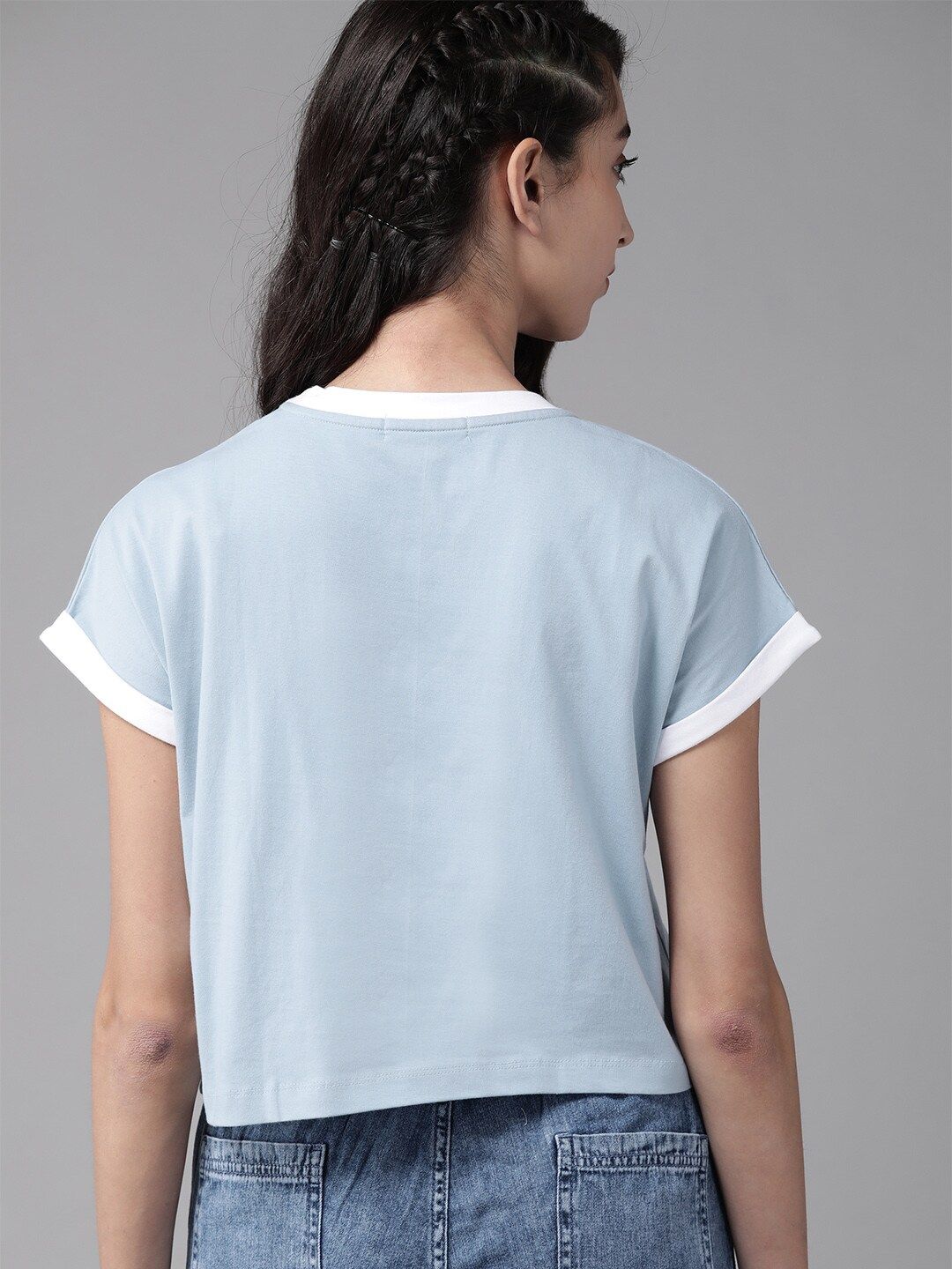 the roadster lifestyle co women blue solid cotton round neck crop boxy fit t shirt