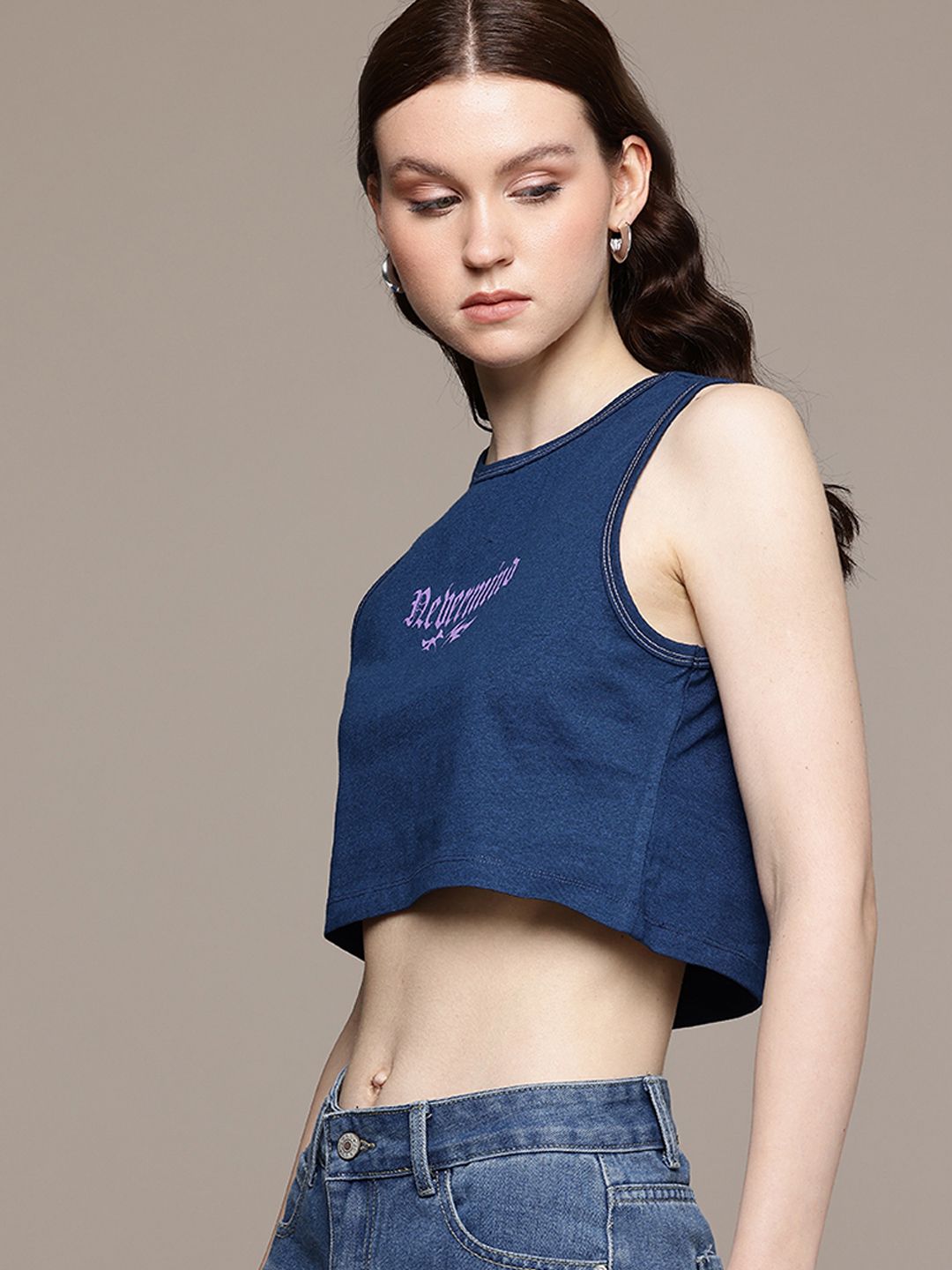 the roadster life co. typography printed slim fit t shirt