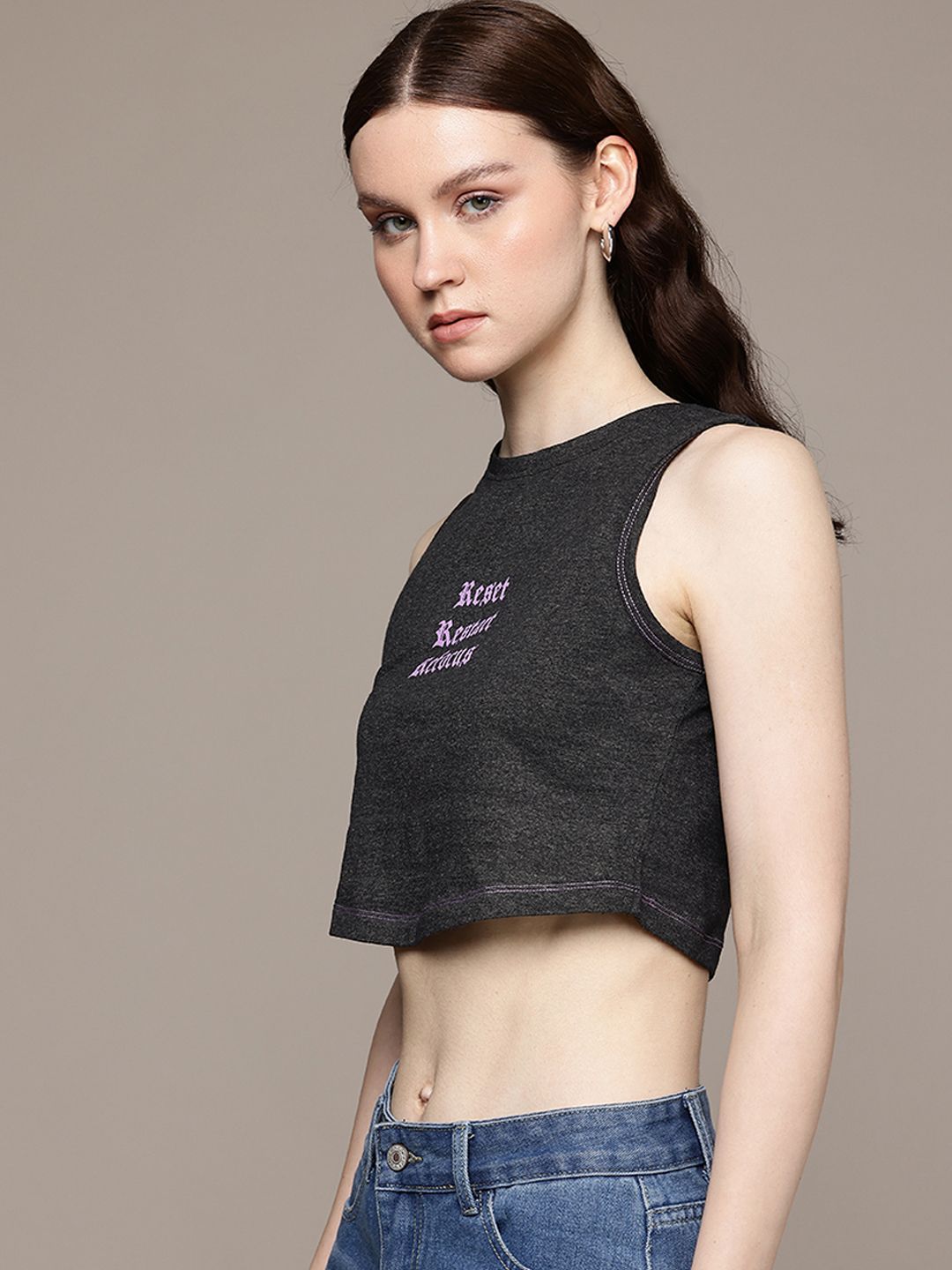 the roadster life co. typography printed slim fit t shirt